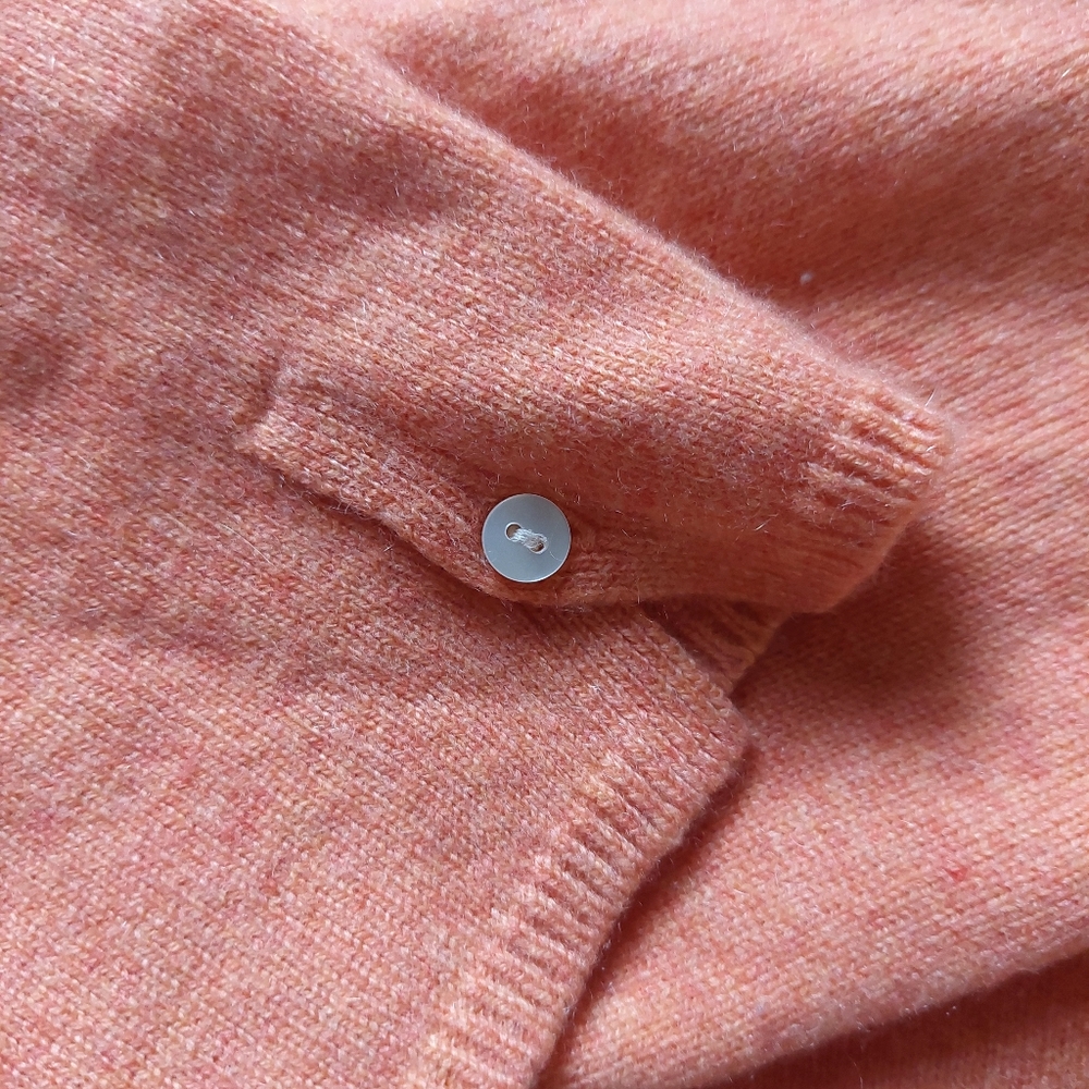 Lands' End peachy orange cashmere collar sweater size Medium - Picture 5 of 7